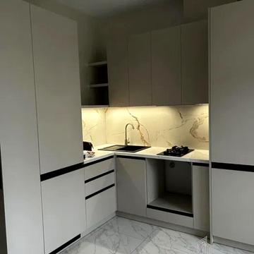 Дубищанська вул., 8