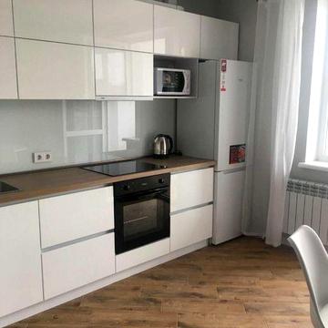 Сдам 1комн квартиру м. Центральный рынок в новострое ЖК Рогатинский