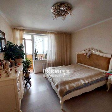 Продам красиву 3 кімнатну квартиру з ремонтом на Висоцького