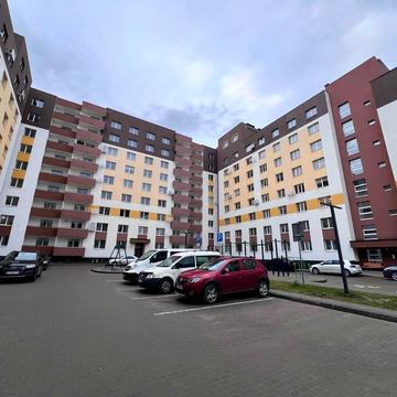 Героїв Крут вул., 2