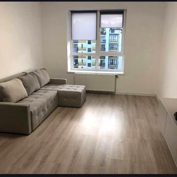 Довженка, 21