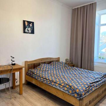 Оренда гарної двушки в цетнрі міста