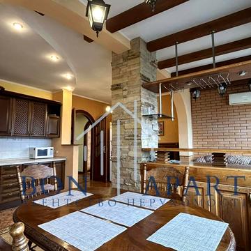 Волоська вул., 50/38