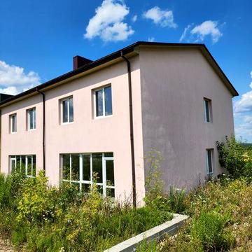 Продам котедж з внутрішніми роботами!