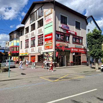 Грушевського вул., 2