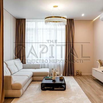 Річкова вул., 4