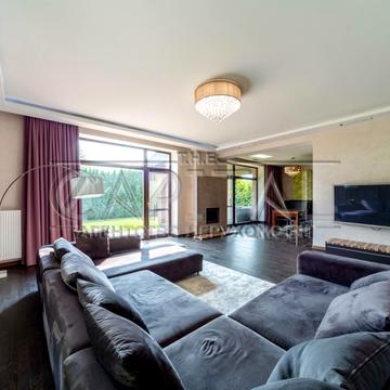 Лісова вул.