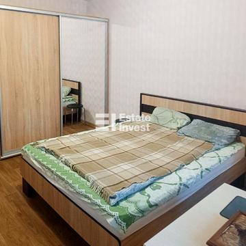 Єлизаветинська, 1Б