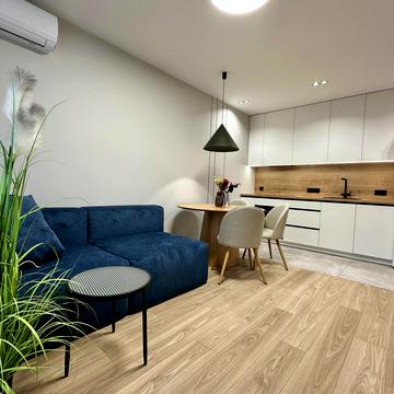 Салютна вул., 2к18