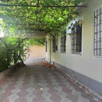 Сдам  2-х эт дом пр Науки .