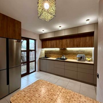 Галицинівська вул., 11