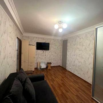 Оренда 1кмн Алея Троянд