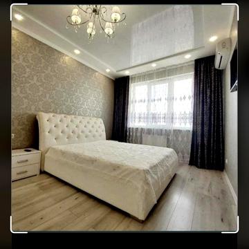 Середньофонтанська вул., 35