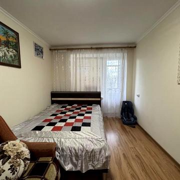 Володимира Великого вул. (Артема), 35а