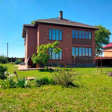 Продаж будинку у Грузевиці.