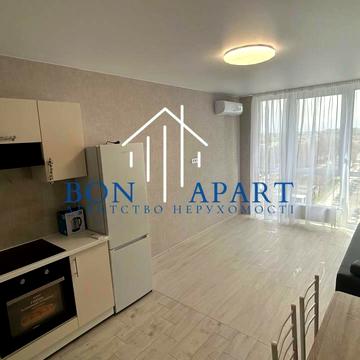 Віктора Некрасова вул. (Північно-Сирецька), 10