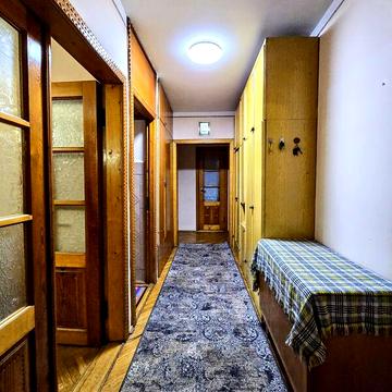 Довгострокова оренда 3к Квартира Головна вулиця