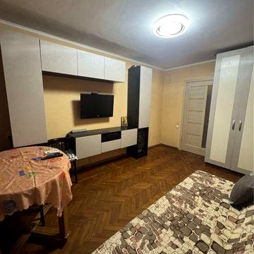 АРЕНДА уютная 2ком квартира на ЧЕРЁМУШКАХ. Ул. Героев Крут