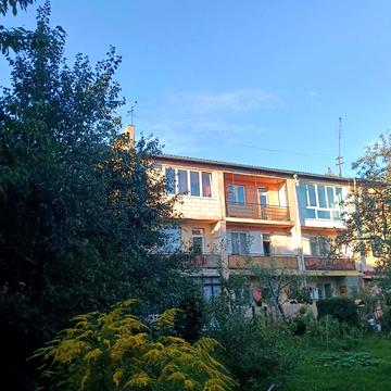 Угорська вул., 22