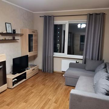 Бориса Гмирі вул., 12-Б