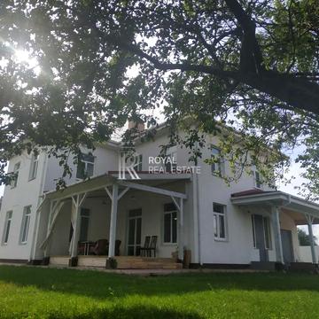 Садова вул.