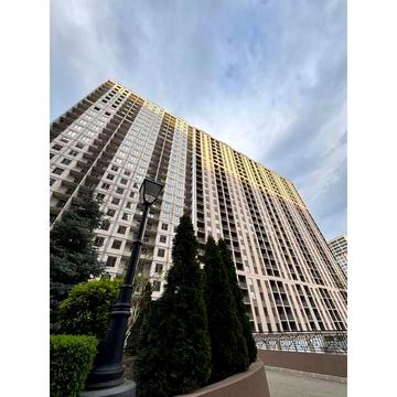 Генуезька вул., 1