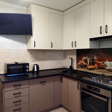 Сергія Скальда вул. (Комарова), 13