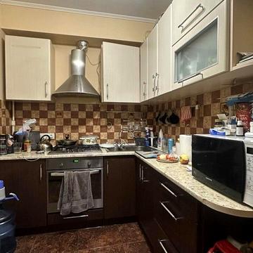 Аерокосмічний просп. (Гагаріна), 176/4