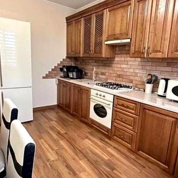 Оренда 3 км квартири поруч з парком