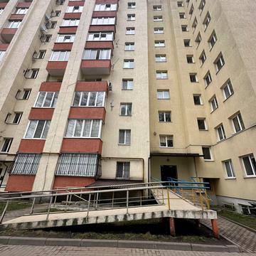 Тараса Шевченка вул., 1