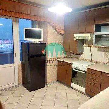 Незалежності вул., 164