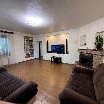 *Продаж будинку для Вашої сімї!