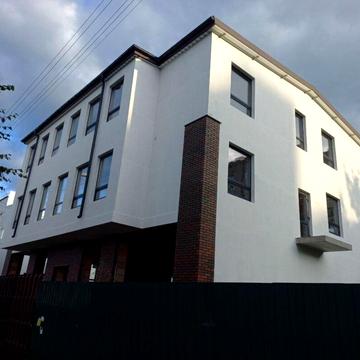 Чорновола вул., 80