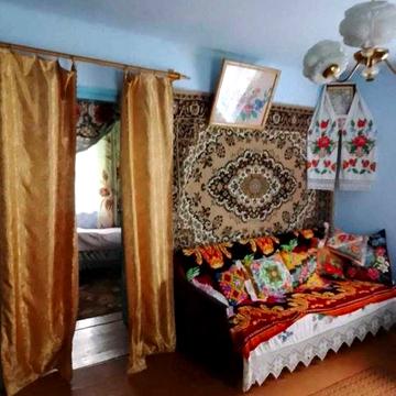 Будинок біля Почаєва