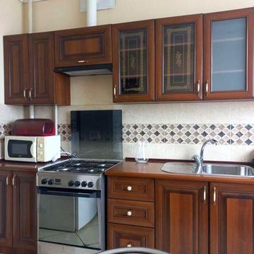 Здається 2к. Квартира по вул. Хотинська. Центр!