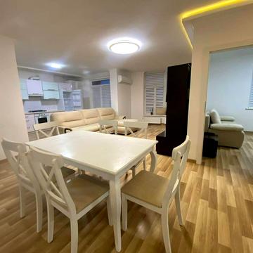 Залізнична вул., 23