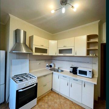 Тараса Шевченка бульв., 58