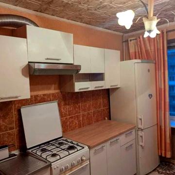 Медової Печери вул. (), 67