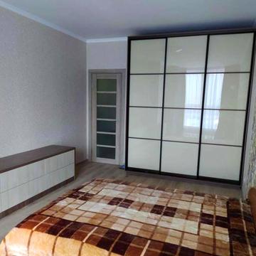 Драгоманова вул., 2-Б