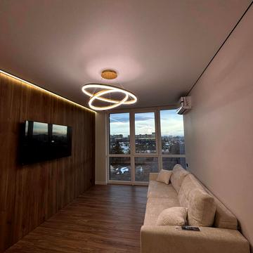 Богдана Хмельницького вул., 94