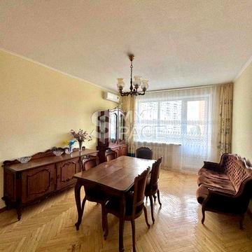 4-к квартира площею 112 м² у самому серці Русанівки — бульвар Шамо, 6.