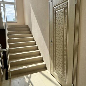 Академіка Вернадського вул., 21а