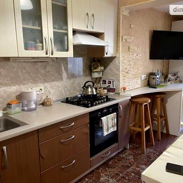 Продаж 3к Квартира Євгена Танцюри (Генерала Петрова) вулиця