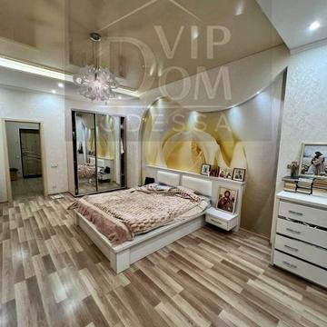 Аркадійське плато вул. (Гагаринське плато), 5Б