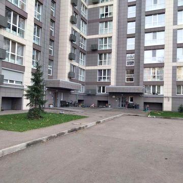 Продам ЖК на Титова ( Незалежності) верх пр. Поля ЖК на Титова