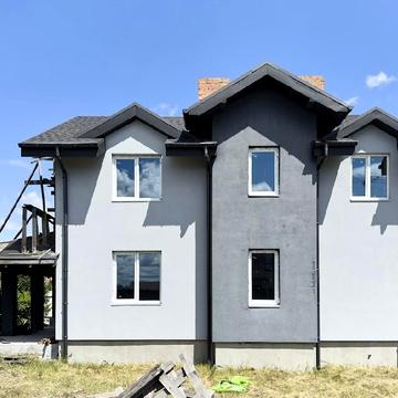 Центральна, 54