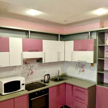 Анни Ахматової вул., 35