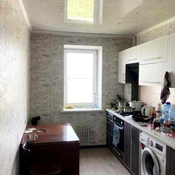 3 комн. квартира на Одесской улучшенной планировки (возле METRO)