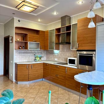 Тетянинська вул. (Леваневського), 6