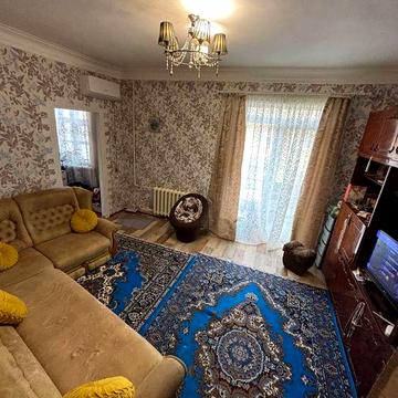 Продам трёхкомнатную квартиру